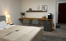 Isaak Appartment Burgnaehe